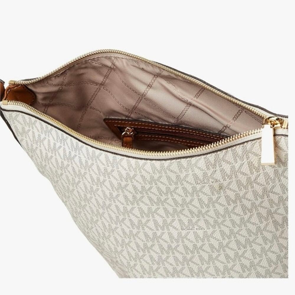 Michael Kors Brooke Medium Zip Bucket Messenger Bag Vanilla MK NWT - Picture 5 of 13